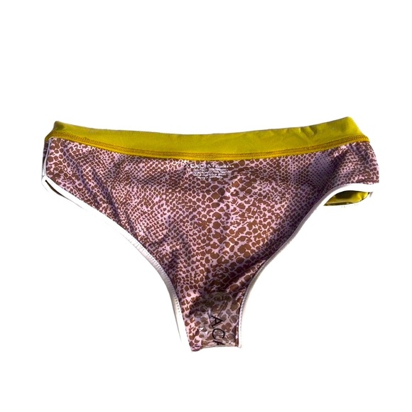 Acacia Bikini Corfu top Sumatra bottom Pear Green Sporty lining - Picture 11 of 12